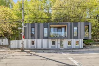 Peaceful Studio in QC Ideal for Students & Workers - 2