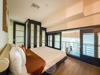 Cozy 2BR Loft in a Vibrant Complex - 107 - GL - 7