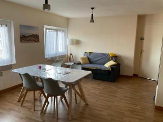 Grand T2 Côte de granit rose plages et commerces à proximité - Trégastel - 9