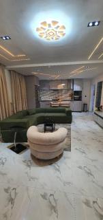 4 bedrooms Luxury Apartment - 0