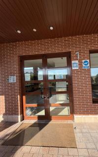 Enjoy the sun and pool in this fabulous apartment - 2