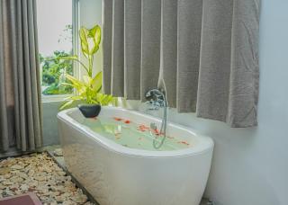 PEACEFUL GREEN VILLA - 9