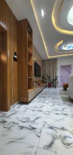 2 bedroom Luxury Apartment - 4