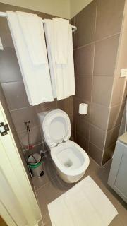 Best Value-Beautiful 1BR in the Heart of Makati w WiFi, washer-dryer, pool & gym - 8