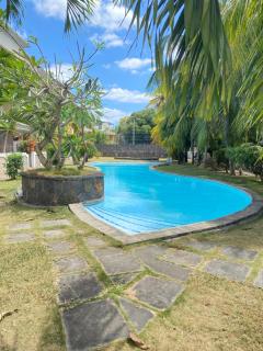 Waterside Complex - Beachfront Villa in Grand Baie - 5