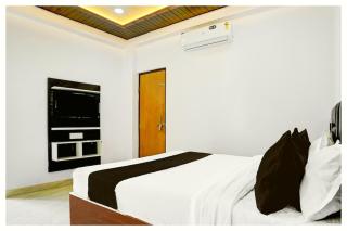 Hotel The Royal Grand Luxuary Heritage Near Jagannath Temple #Sea Beach # Restaurant - Lift And Parking Facilities - Fully Air Condition All Luxury Luxuary Rooms With Attached-Balcony - Best Luxuary Hotel In Puri - 3