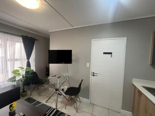 Corporate apartment Linbro park Sandton - 5