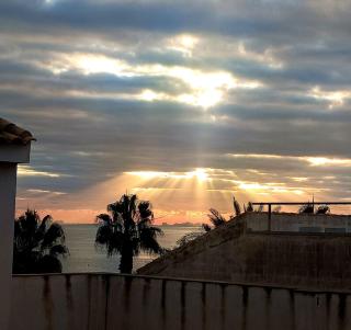 Modern Art apartment by the sea Playa del Espejo - 9