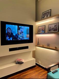 Luxury Studio Apartment in F10 Park Towers - 7