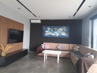 Adrians Villa - 0
