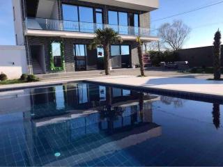 Adrians Villa - 1