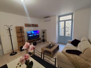 Escale au pied de la cité - 0