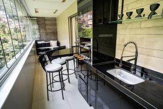 Apê em Copa com Varanda e Churrasqueira - 9