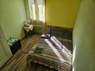 1 chambre jaune dans une maison privé - 8