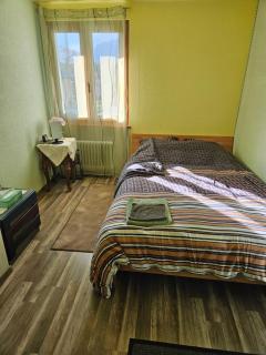 1 chambre jaune dans une maison privé - 9