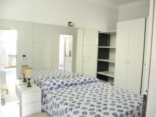 Bilocale luminoso in centro a due passi dal mare - 8