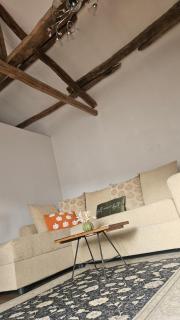 Balkan Barn - 5