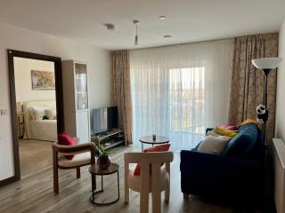 Luxury Double Bed En-Suite in London - 2
