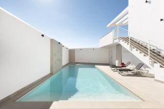 Casa B y G - Acceso compartido piso superior - 0