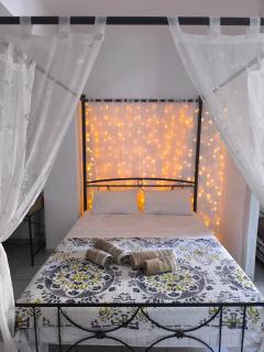 Artemida Beach Apartment - 9