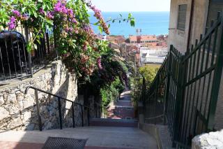 Appartamento e terrazza vista mare con giardino - 2