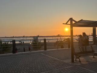 Depa con Balcón frente al muelle y al Papa - 6