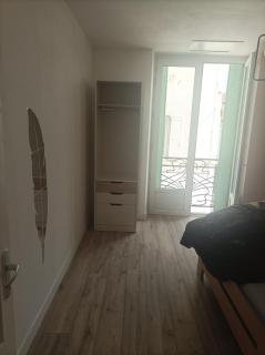 T2 Cosy, agréable fonctionnel et douillet, 1 lit 140 et un BZ , Wifi gratuit, boîte à clés, proche commerces et gare routière - 3