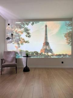 Cinema Loft апартаменты с проектором в центре города - 3