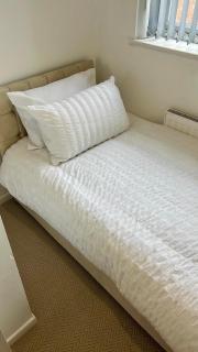 Modern House on the Mersey - 7