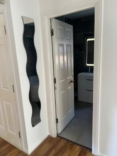 Comfy Spacious Home-Near Canary Wharf & O2-Free Gated Parking - 1