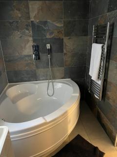 Comfy Spacious Home-Near Canary Wharf & O2-Free Gated Parking - 2