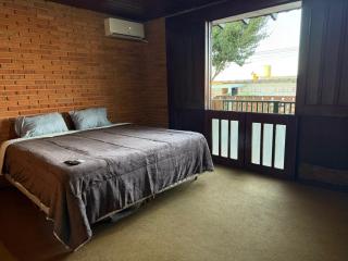 Suíte king com ar condicionado - 9