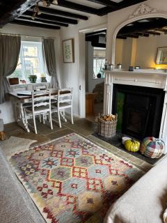 Pear Tree Cottage in the Cotswolds - 7