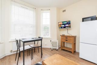 Chandlers Ford -1bedroom with free parking - Chandler's Ford - 2