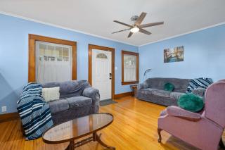 Historic 2 Bdr across from Lakeside Park - 9