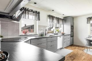 Rum i modern stor & ljus villa nära centrum - 2