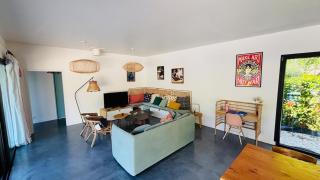 6-person villa with pool - 8