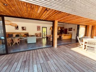 6-person villa with pool - 9