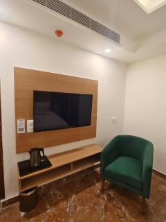 Royal Raven Hotel & Banquet' Greater Noida - 2