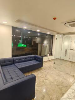 Royal Raven Hotel & Banquet' Greater Noida - 1