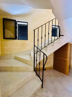 Villetta Dorata - Gozo Holiday Home with Terrace & Field View - 2