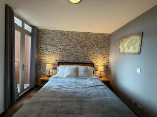 CR MARIPOSA RENTALS Peaceful Escazú Getaway, Pool, Wi-Fi & Work Space - 8