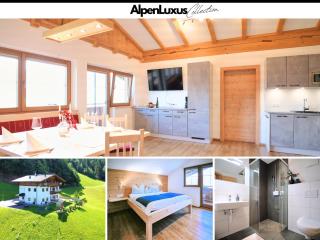 HOCHEBEN - AlpenLuxus Collection - 0