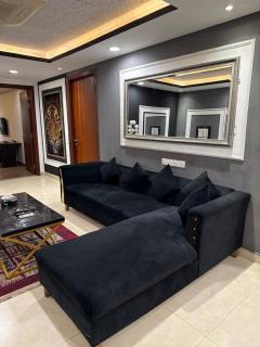 Gold Crest Apartments - 2 Bedroom Suite - Lahore - 7