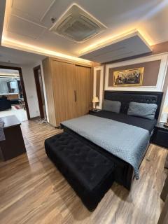 Gold Crest Apartments - 2 Bedroom Suite - Lahore - 6