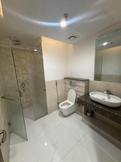 Gold Crest Apartments - 2 Bedroom Suite - Lahore - 4