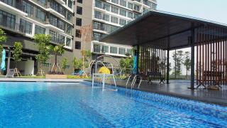 Molek Regency Studio 10 min Austin I 15 min CIQ -4pax PetFriendly, Netflix High Floor Unblock City Pool View, 1Carpark - 4