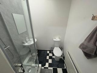Private rooms 10-20 mins central - 3