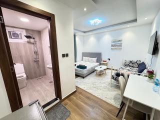 Luxury Private Room near airport - 4