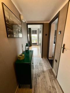Bright 7th Floor Central Home with Balcony & View - 7